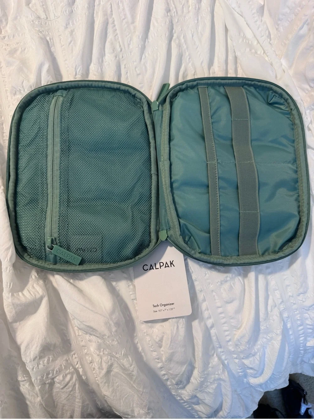NWT Calpak Sage Tech Organizer Case